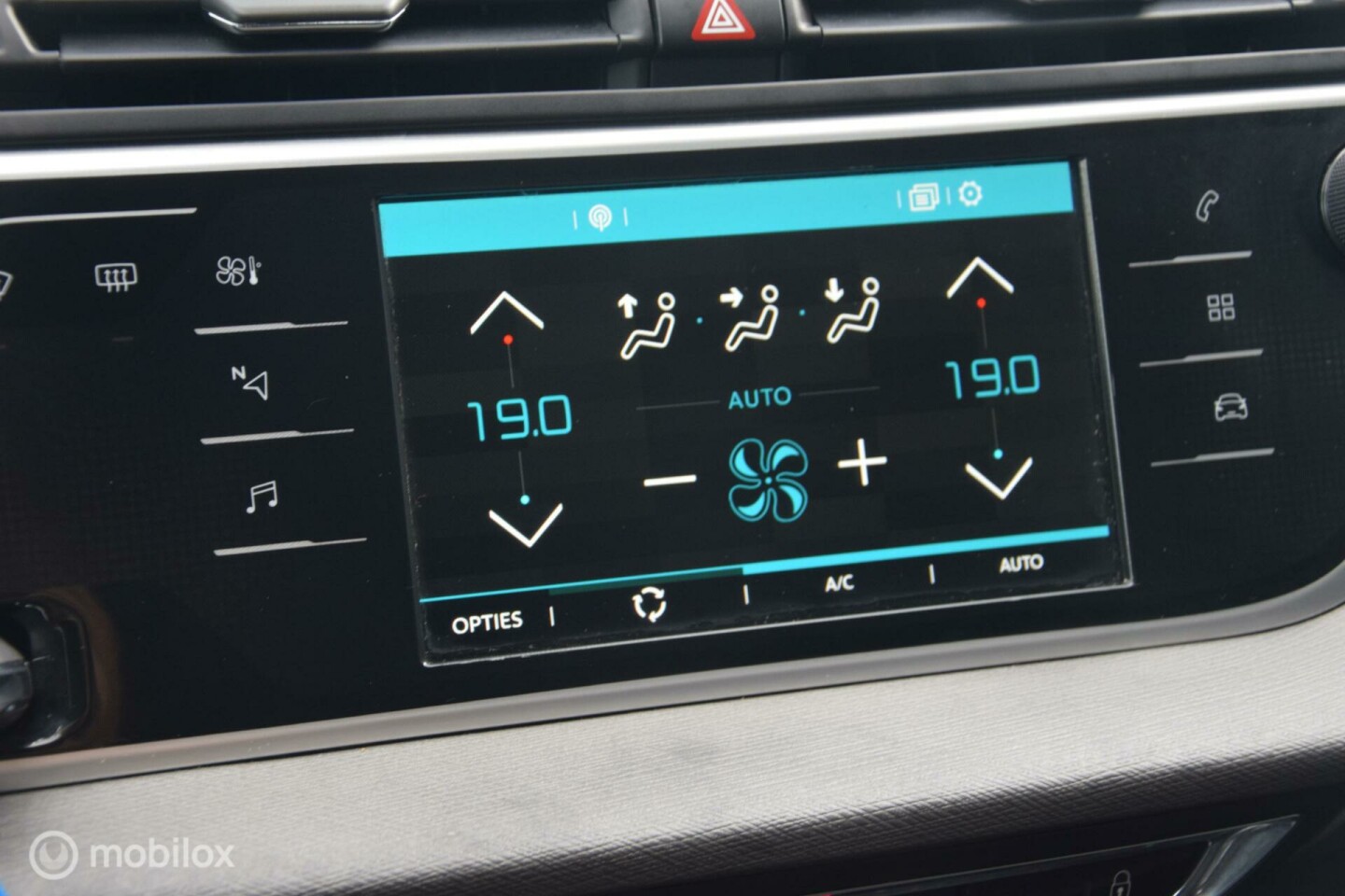 Citroën-C4 Picasso-11