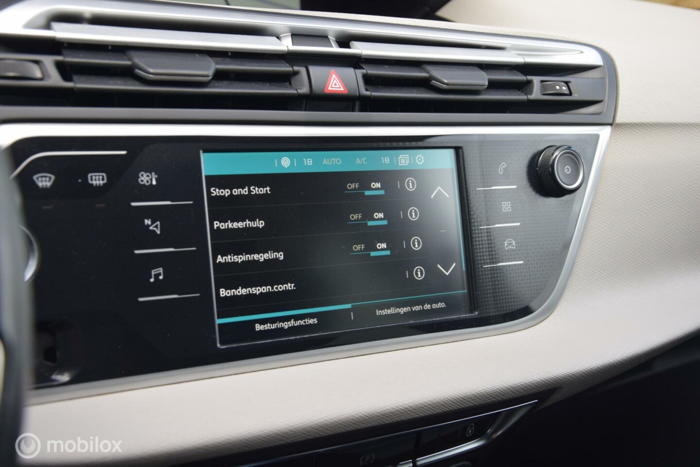 Citroën-C4 Spacetourer-13