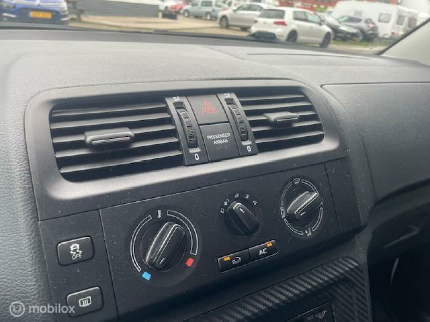 Škoda-Fabia-6