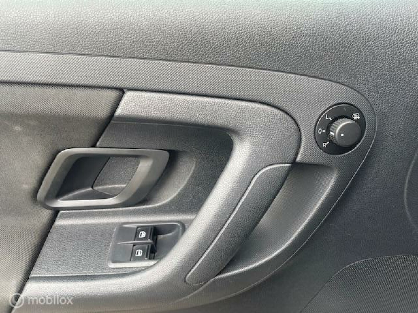 Škoda-Fabia-7